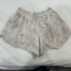 Lululemon cream tie-dye shorts